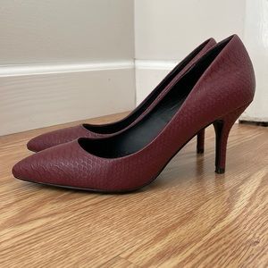 Gently used Aldo burgundy snake skin heels